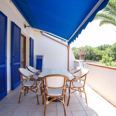 Apartment Le Palme 3 - 4 *