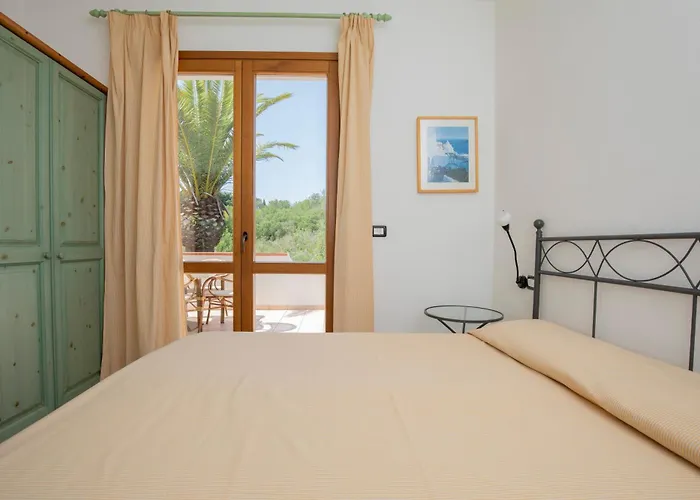 Le Palme 3 - 4 Apartment